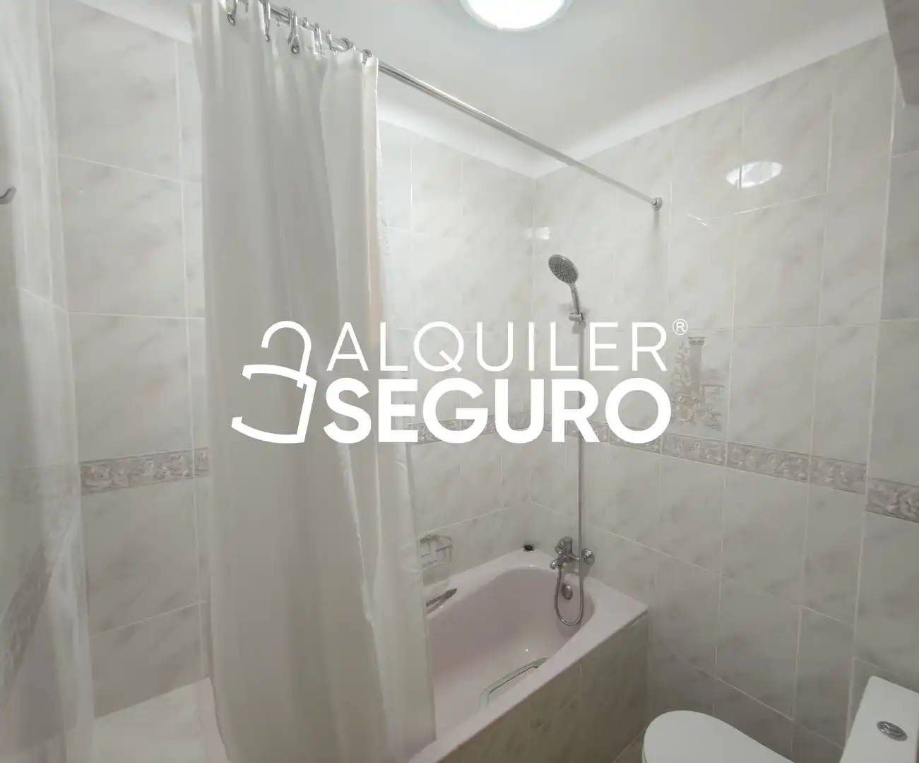 Bathroom of Flat for rent in  Palma de Mallorca  with Furnished
