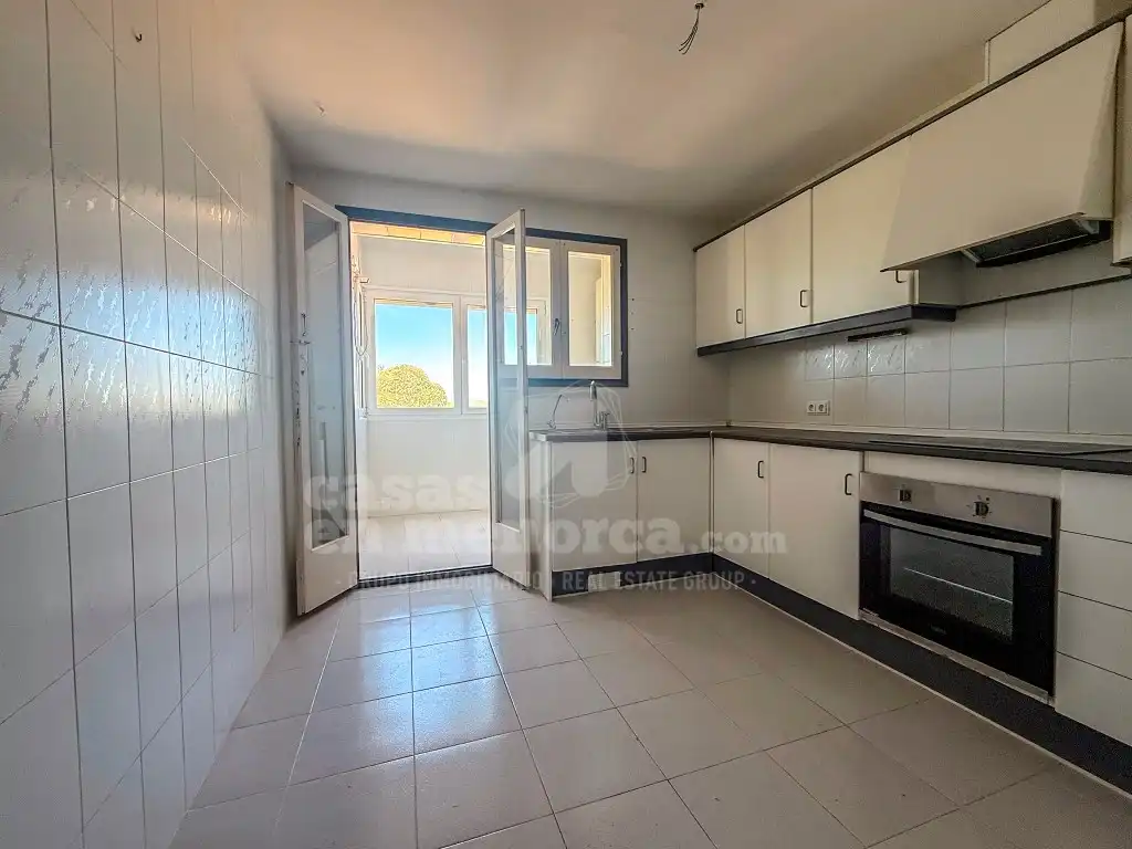 Küche von Wohnung zum Verkauf in Es Castell mit Terrasse
