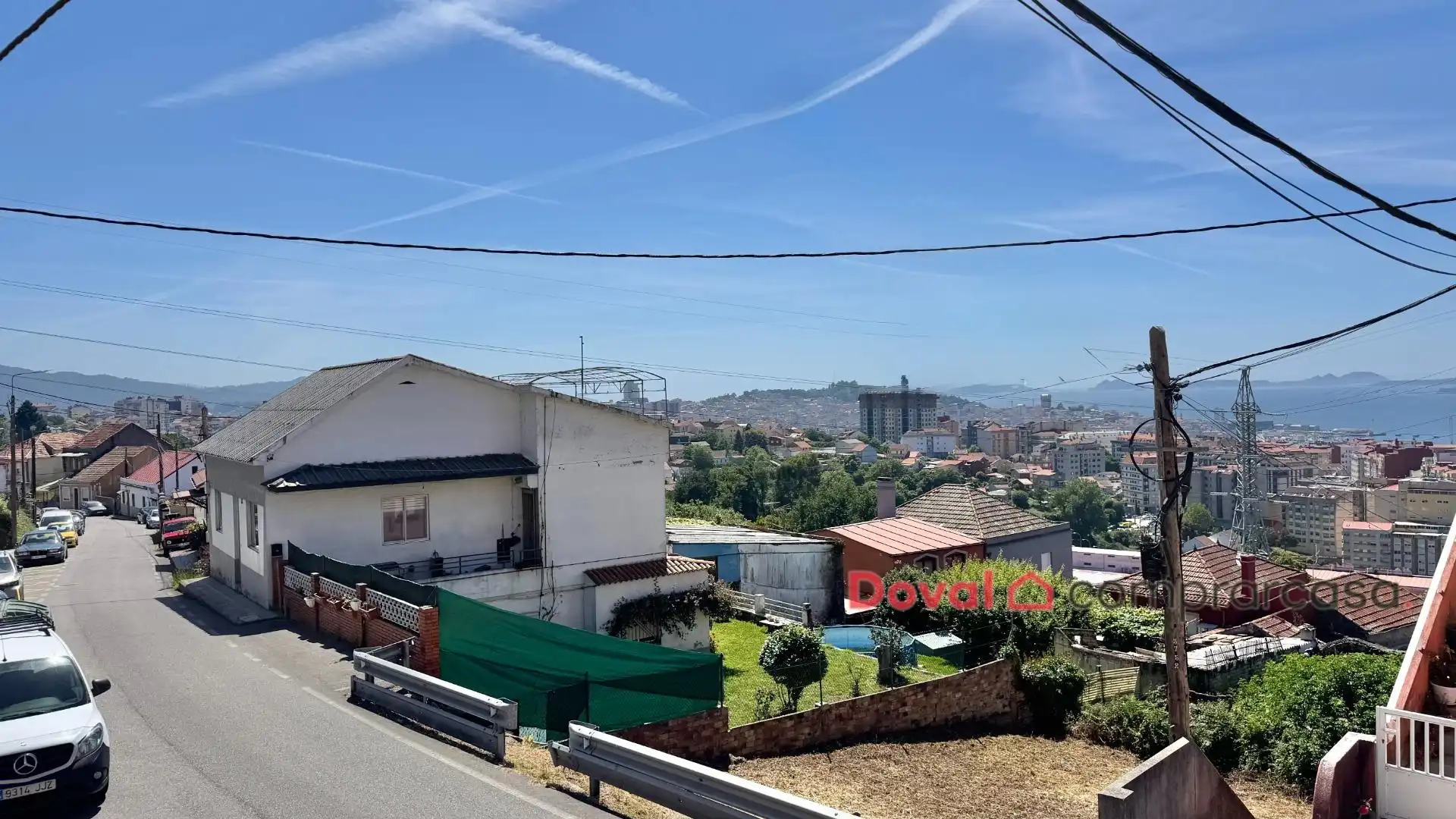Vista exterior de Casa o chalet en venta en Vigo  con Parquet, Terraza y Amueblado