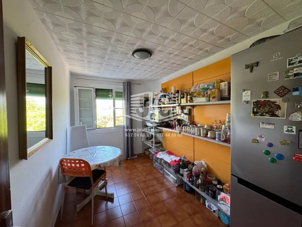 Cuina de Casa o xalet en venda en Tortosa amb Aire condicionat, Jardí privat i Parquet