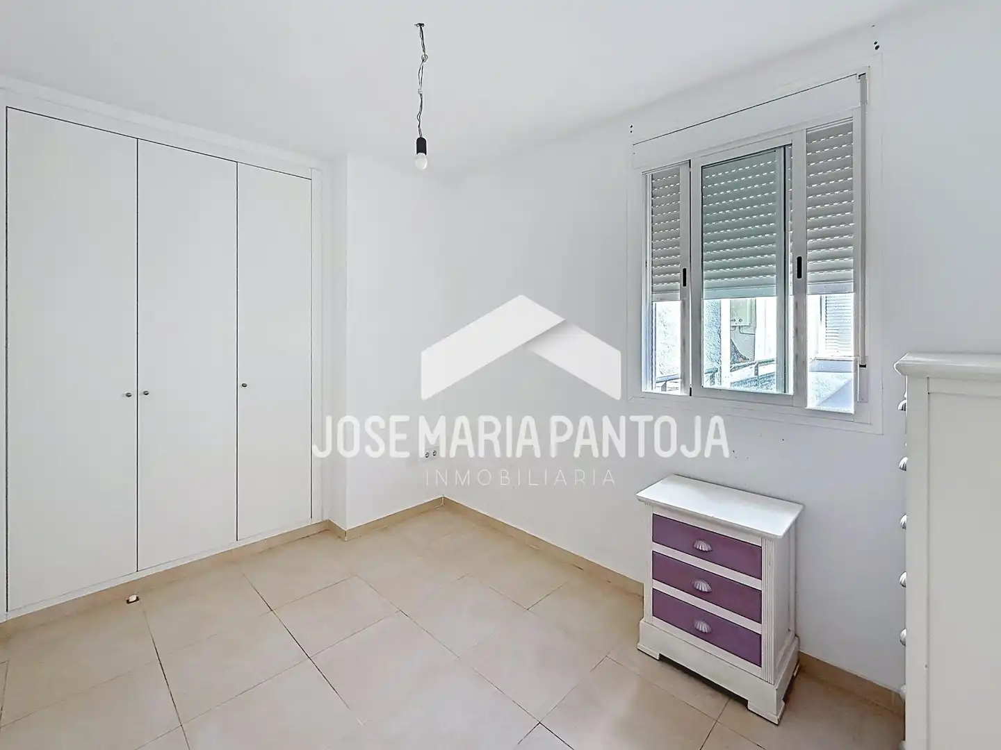 Bedroom of Flat for sale in Arcos de la Frontera  with Air Conditioner, Heating and Storage room