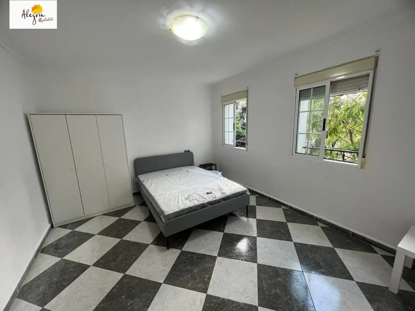 Schlafzimmer von Wohnung zur Miete in Xirivella mit Klimaanlage, Möbliert und Balkon