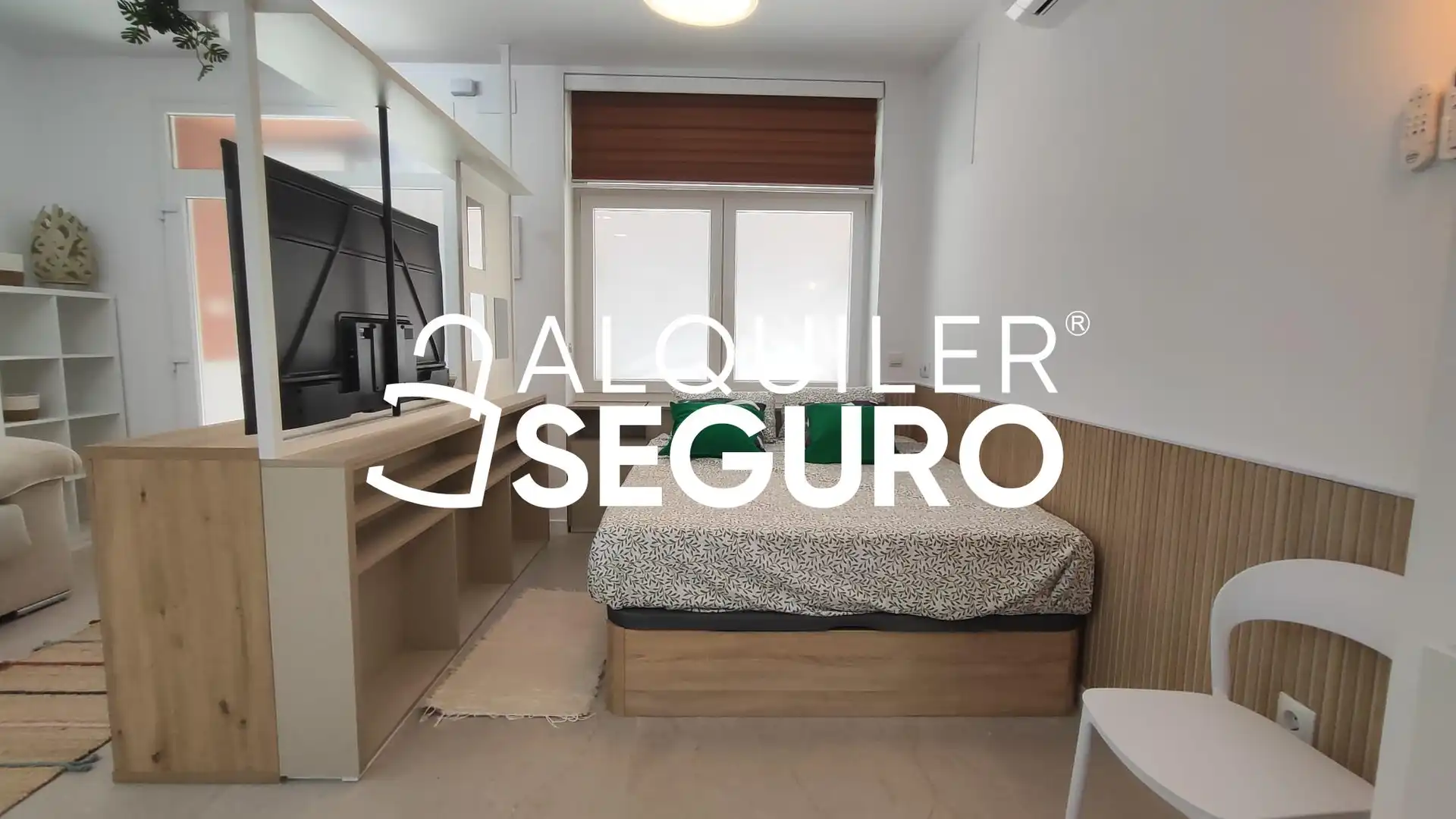 Habitación de Estudio de alquiler en Alfafar con Aire acondicionado, Calefacción y Amueblado