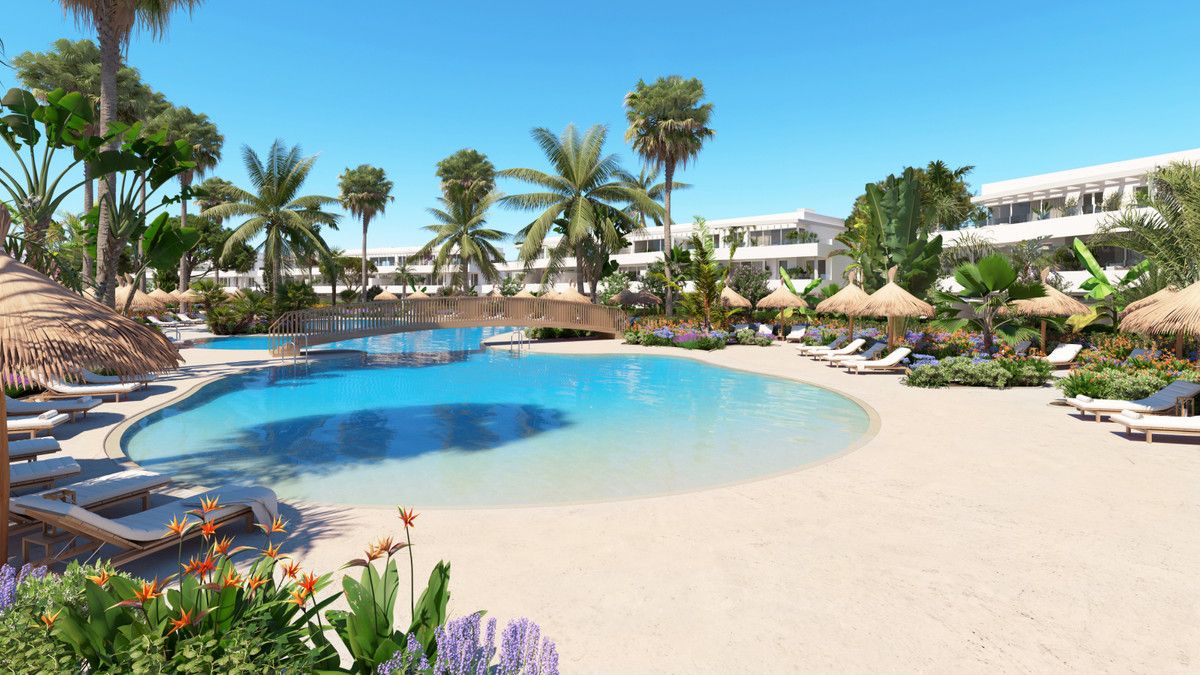 Piscina de Apartament en venda en La Línea de la Concepción