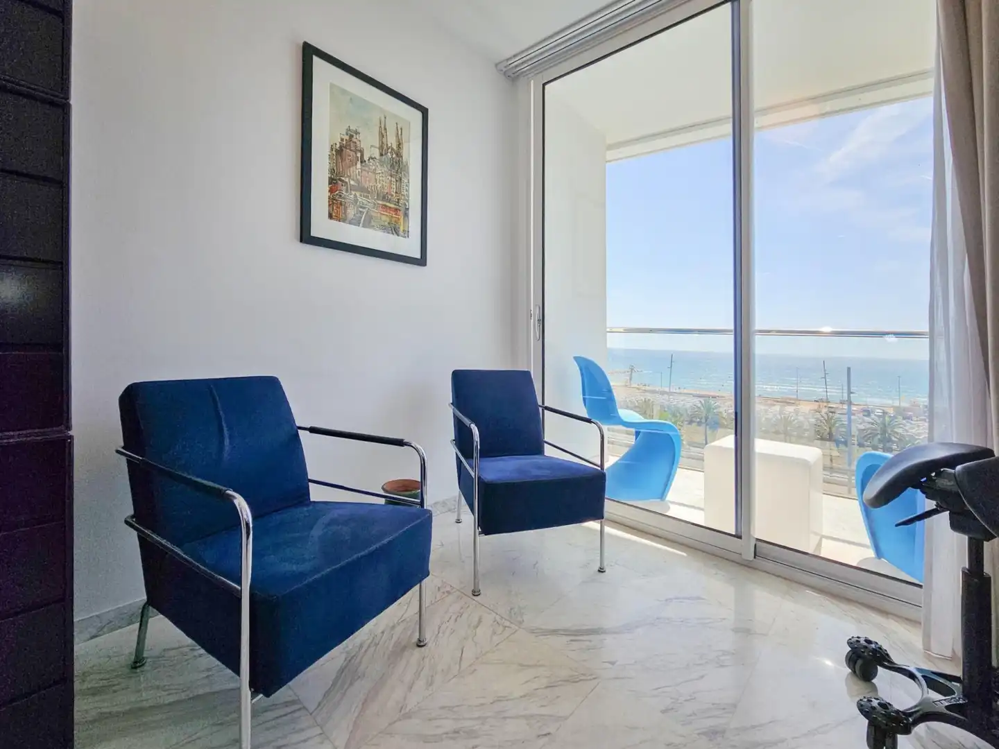 Wohnzimmer von Wohnung zum Verkauf in Barcelona mit Klimaanlage, Heizung und Balkon