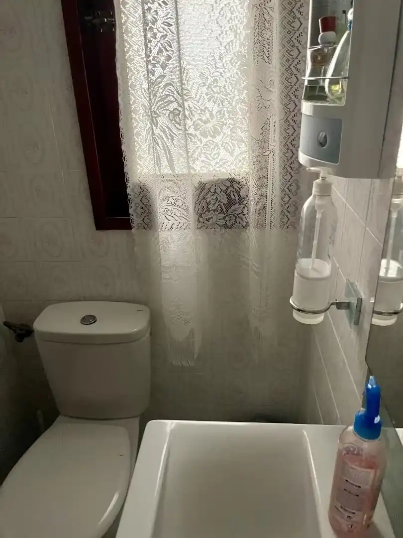 Bany de Edifici en venda en Sarrión