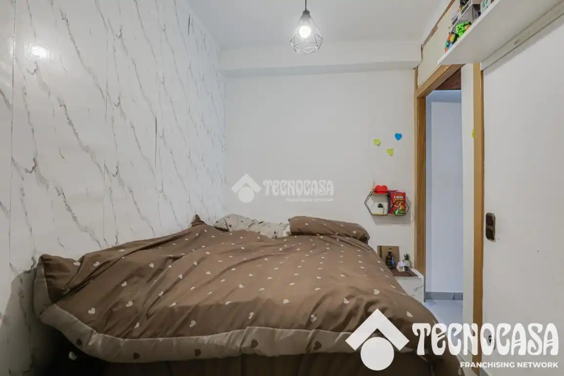 Schlafzimmer von Wohnung zum Verkauf in Mataró mit Klimaanlage und Balkon