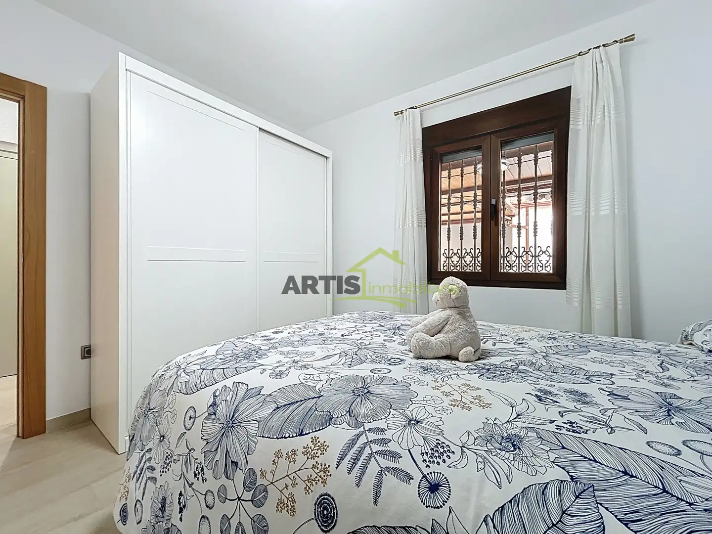 Dormitori de Casa o xalet en venda en Puente Genil amb Aire condicionat, Terrassa i Traster