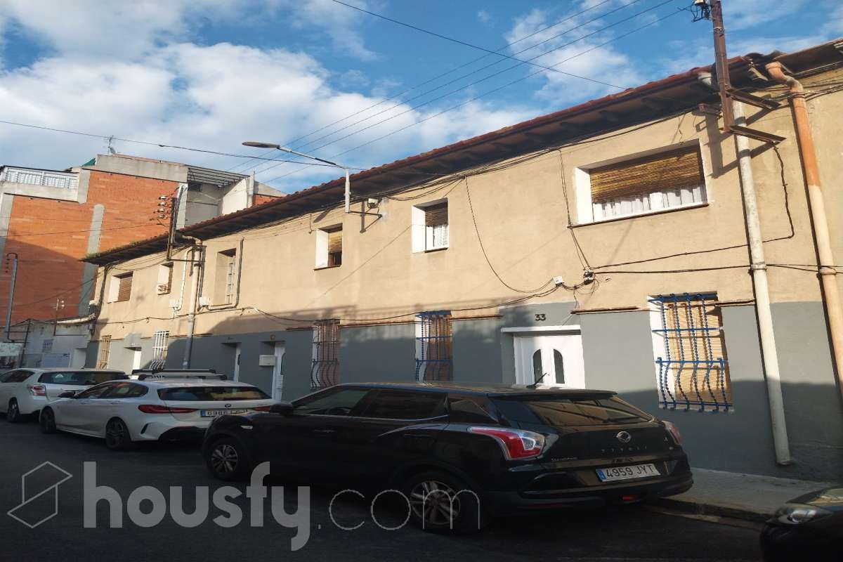 Single-family semi-detached for sale in Carrer de Santa Teresa, La Llagosta