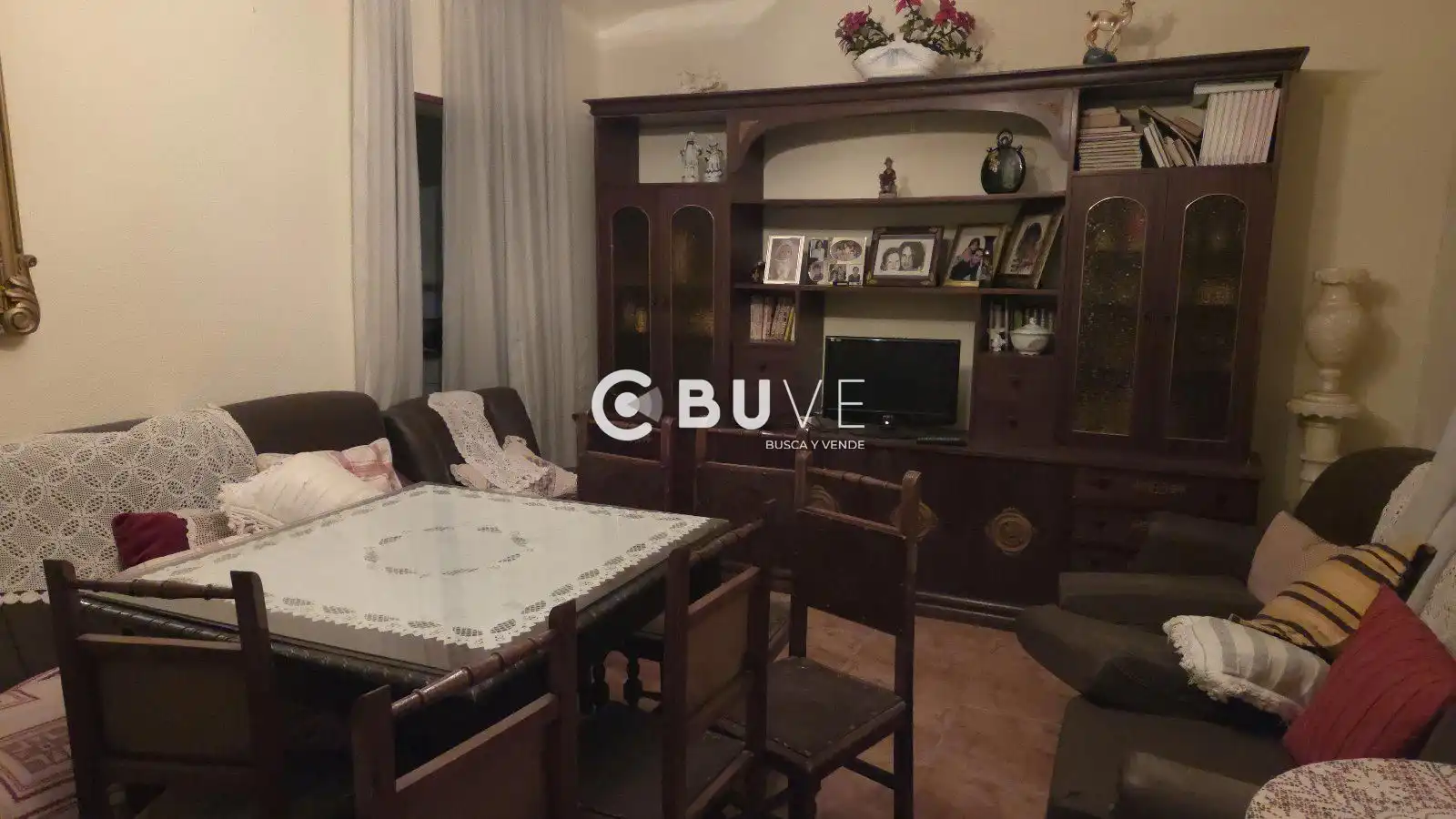 Sala d'estar de Casa o xalet en venda en Miguel Esteban amb Jardí privat