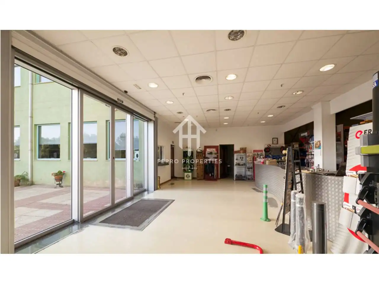 Nave industrial en venta en Calle Juncos, Poniente