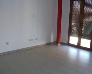 Duplex for sale in Baeza  with Air Conditioner