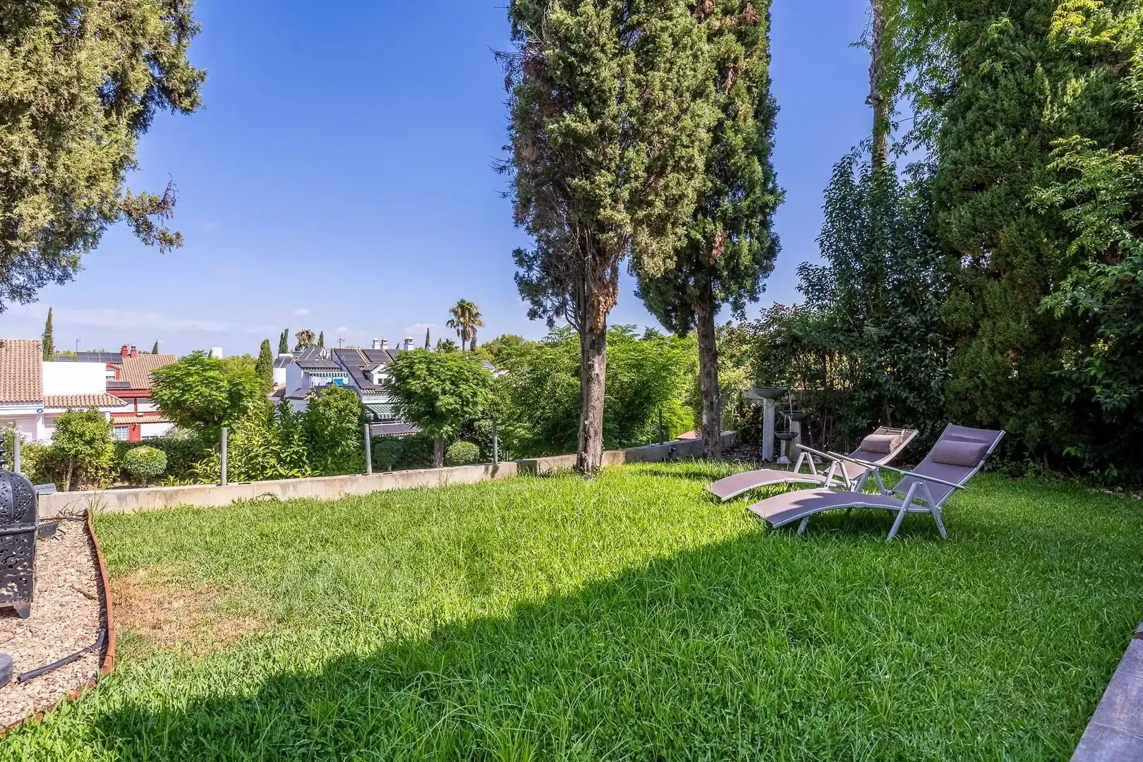 Jardí de Casa o xalet en venda en Mairena del Aljarafe amb Aire condicionat, Calefacció i Jardí privat