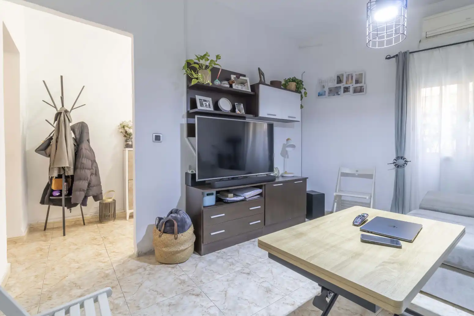Living room of Detached homes for sale in Sevilla  with Air Conditioner