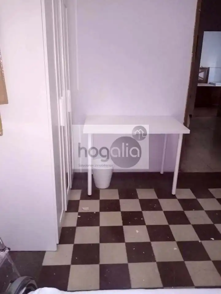 Habitación de Piso de alquiler en Sevilla con Aire acondicionado y Amueblado