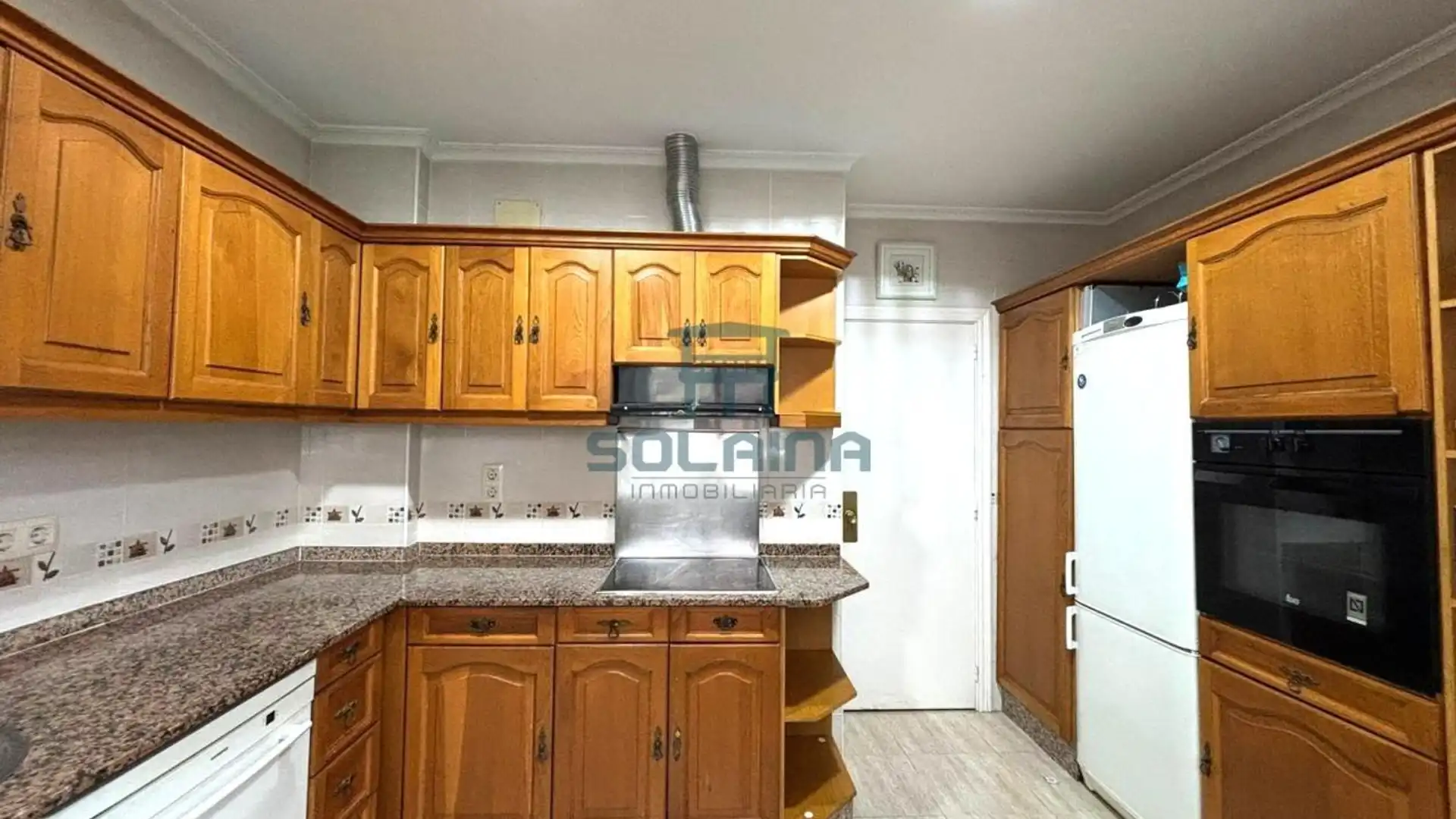 Kitchen of Flat for sale in Ourense Capital   with Heating and Parquet flooring