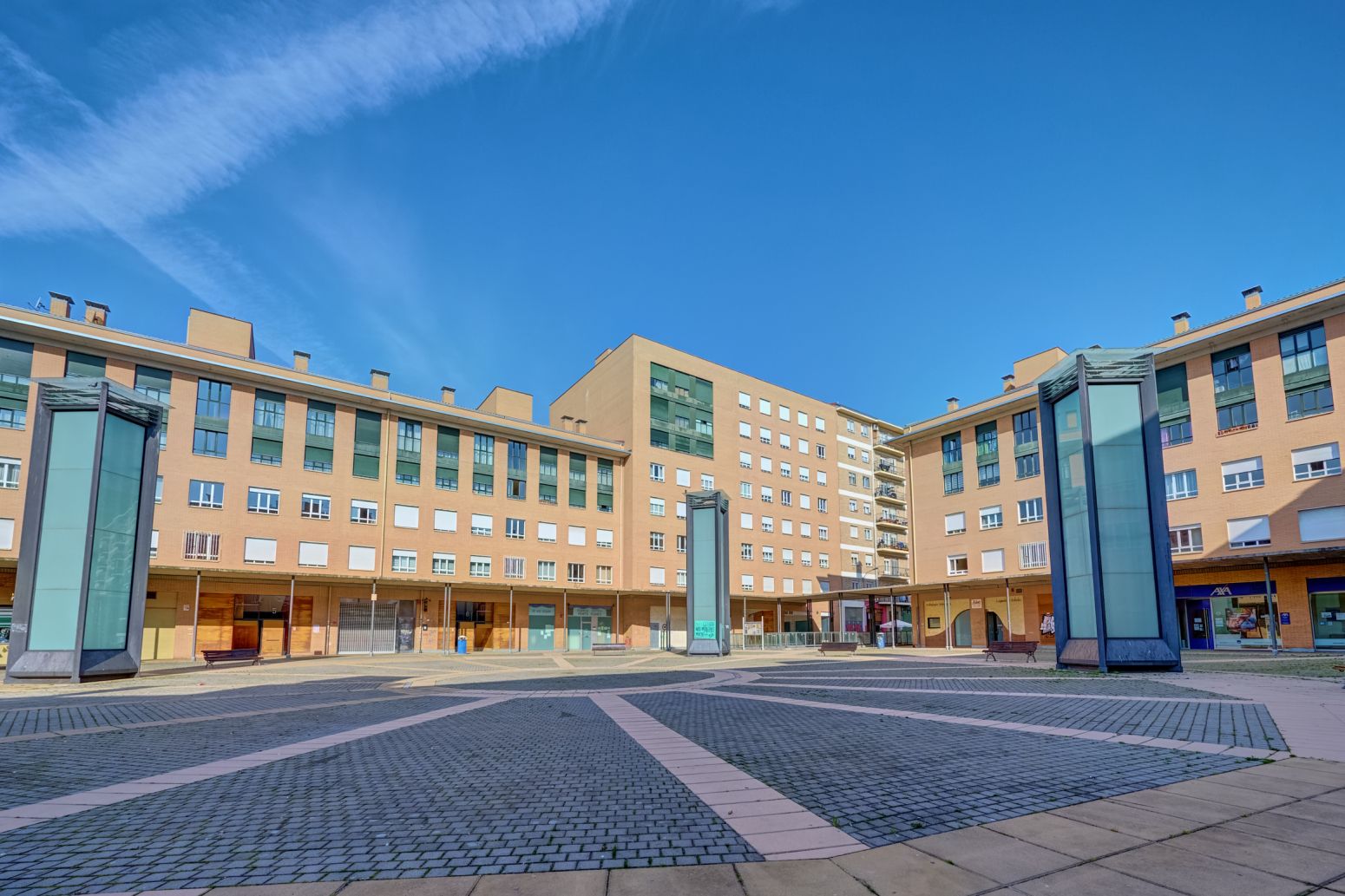 Vista exterior de Pis en venda en Ansoáin / Antsoain amb Calefacció, Parquet i Traster