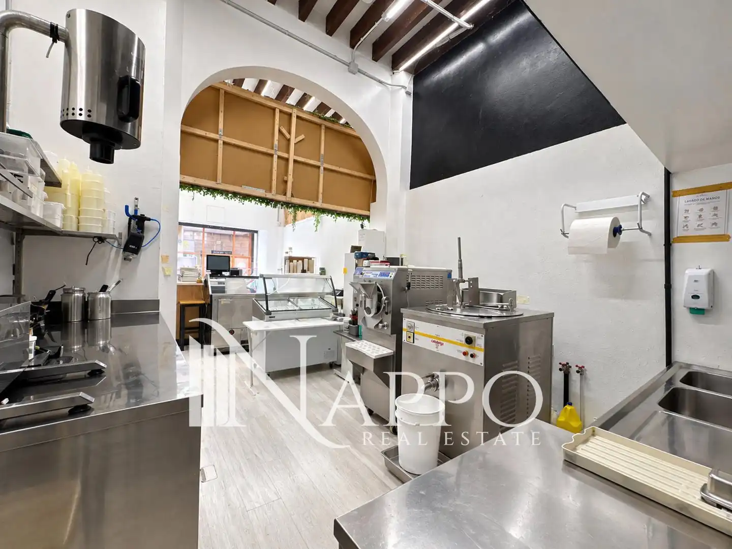 Local comercial en traspàs a Oms, imagen 9