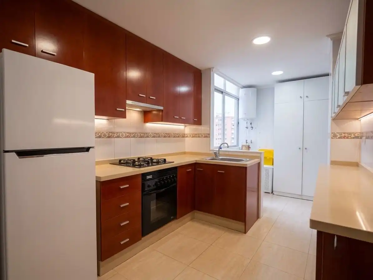 Küche von Wohnung zum Verkauf in Elche / Elx mit Klimaanlage und Balkon