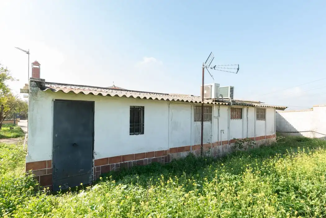 Vista exterior de Casa o chalet en venta en Alcalá de Guadaira con Piscina