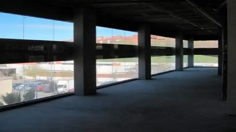 Vista exterior de Oficina en venta en Sant Joan Despí