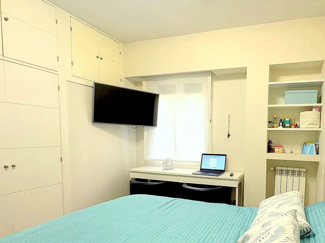 Schlafzimmer von Wohnung zur Miete in Madrid mit Klimaanlage und Heizung
