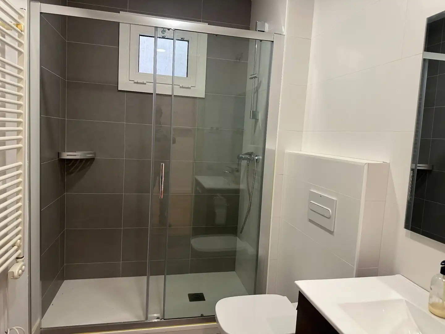 Baño de Piso en venta en Sant Celoni con Aire acondicionado, Calefacción y Trastero