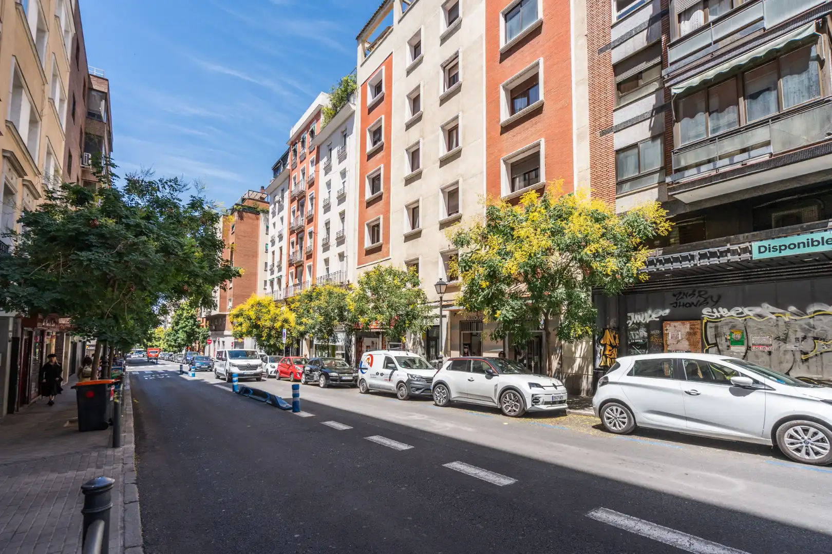 Vista exterior de Pis en venda en Madrid amb Calefacció, Traster i Moblat