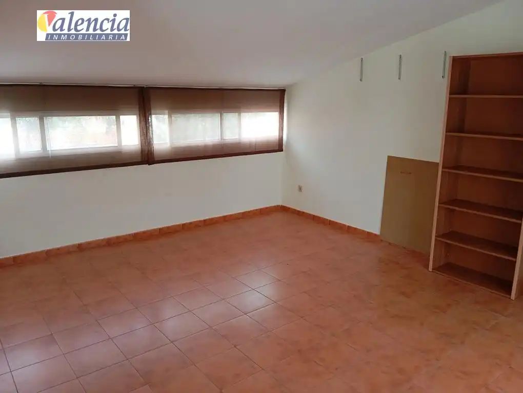 Casa adosada en venda en Bétera amb Jardí privat, Terrassa i Balcó