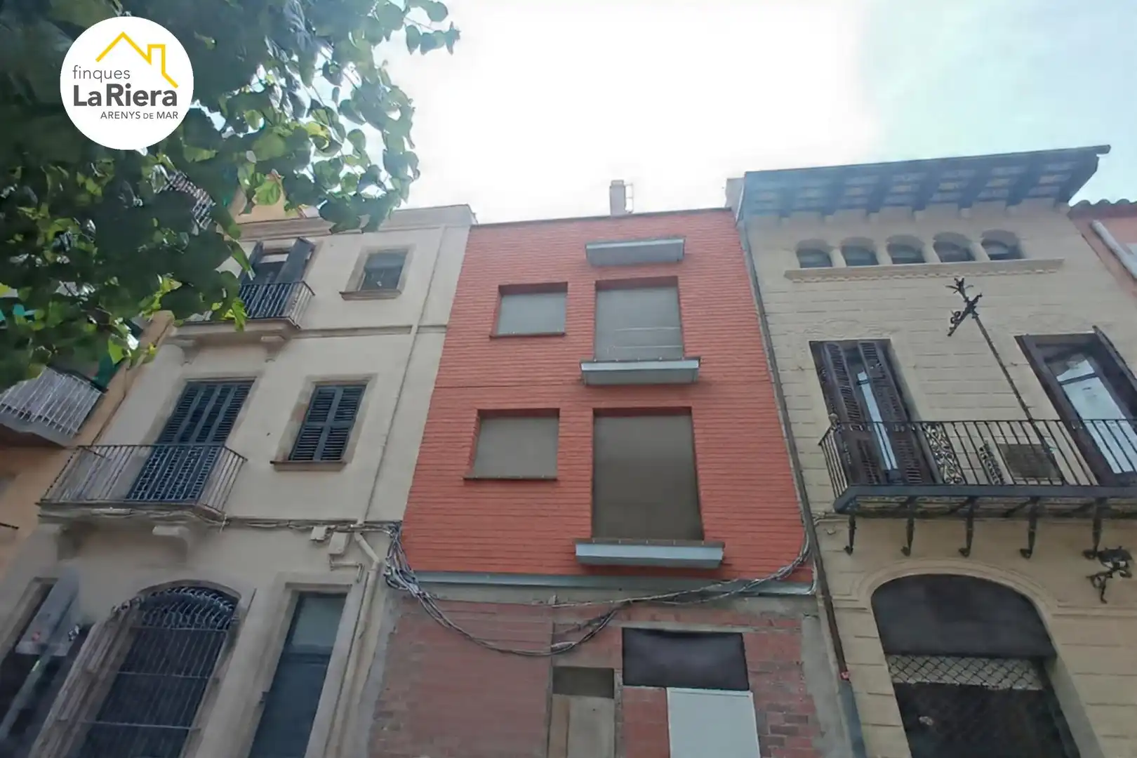 Vista exterior de Piso en venta en Arenys de Mar con Calefacción, Terraza y Balcón