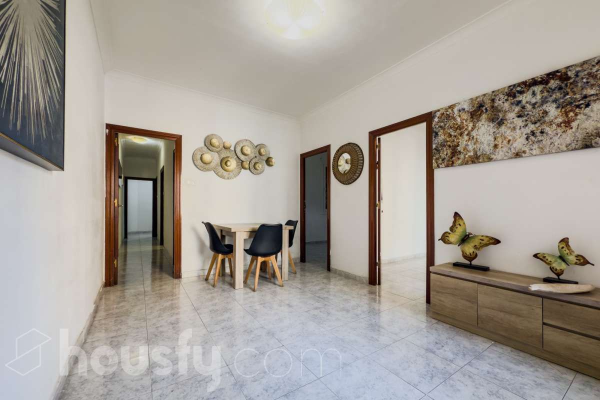 Flat for sale in  Barcelona Capital