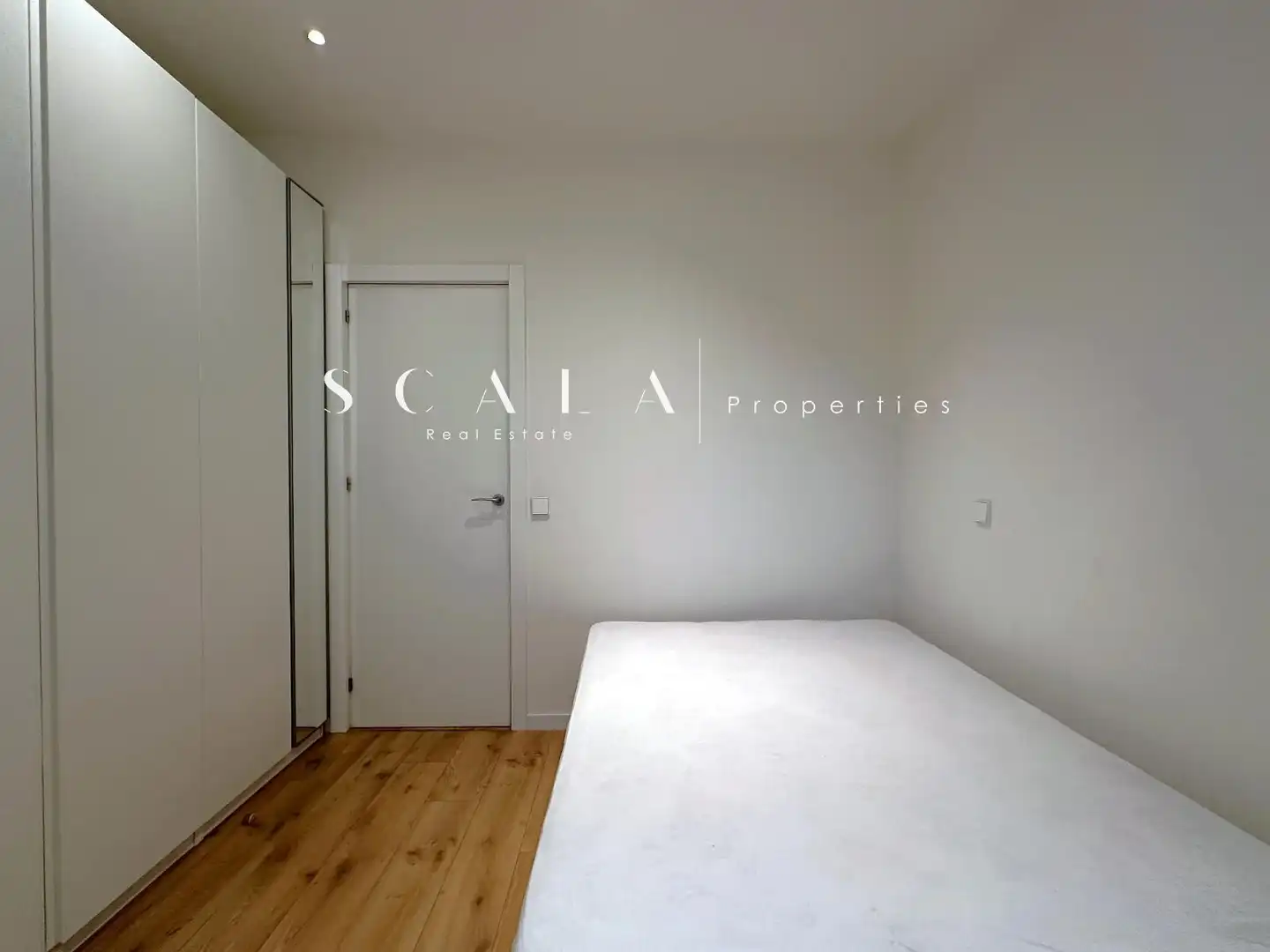 Flat for rent in Toreros, Guindalera
