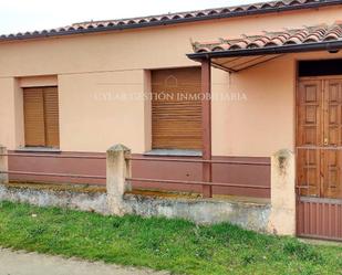 Exterior view of House or chalet for sale in Encinas de Abajo