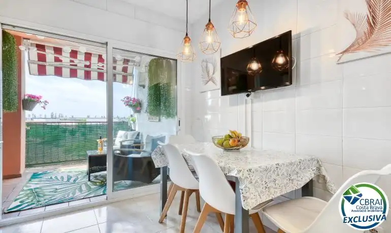 Comedor de Apartamento en venta en Figueres con Amueblado