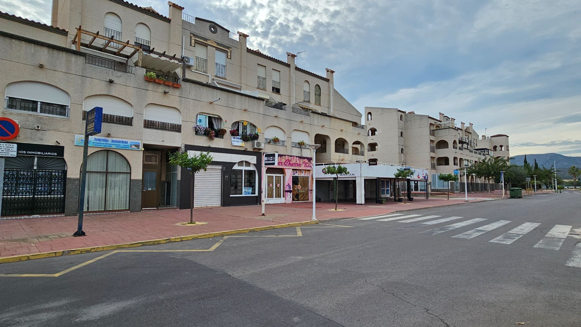 Local en venta en LA MARINA, 5, Balneario