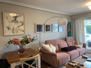 Sala d'estar de Pis de lloguer en Donostia - San Sebastián  amb Calefacció, Jardí privat i Terrassa