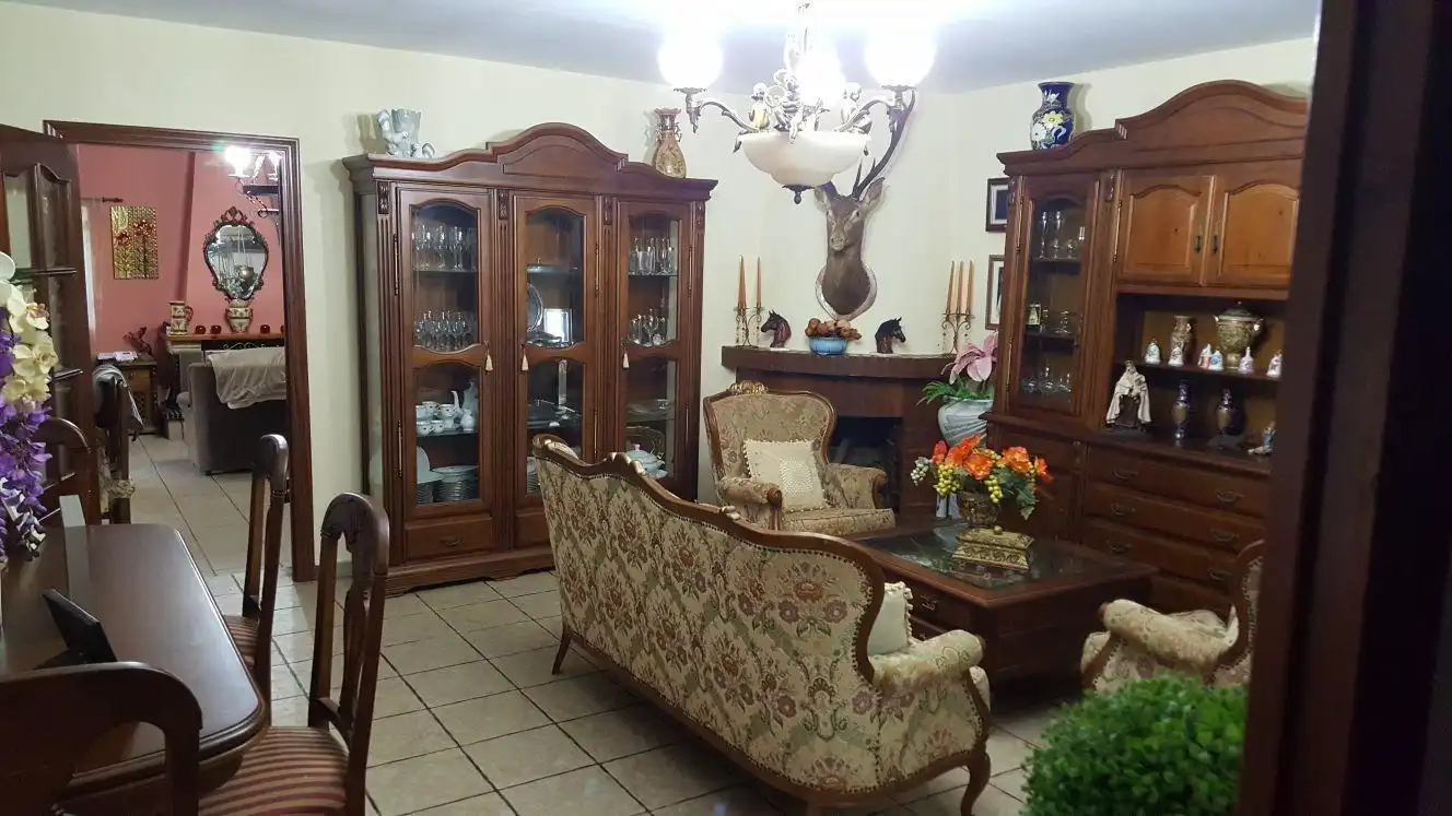 Wohnzimmer von Country house zum Verkauf in Jimena de la Frontera mit Privatgarten, Terrasse und Abstellraum