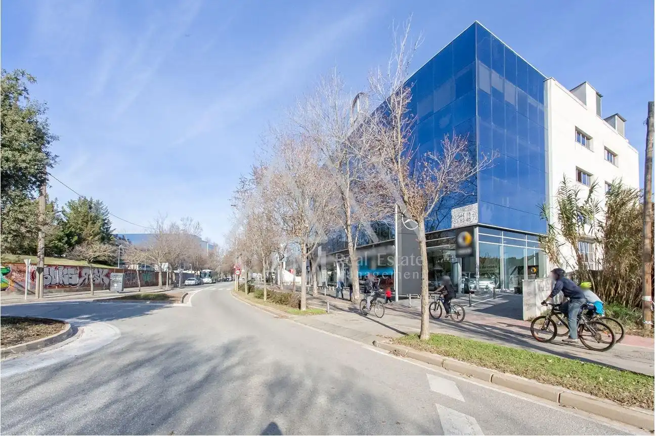 Office space with lift for sale in Roquetes - Can Magí