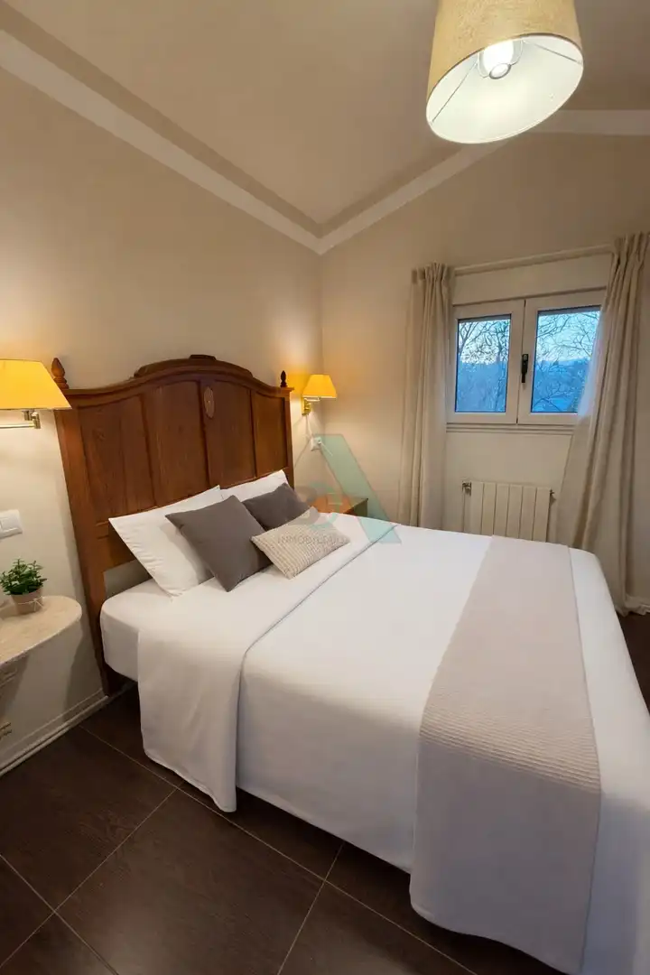 Dormitori de Casa o xalet en venda en Llanes amb Jardí privat, Terrassa i Piscina