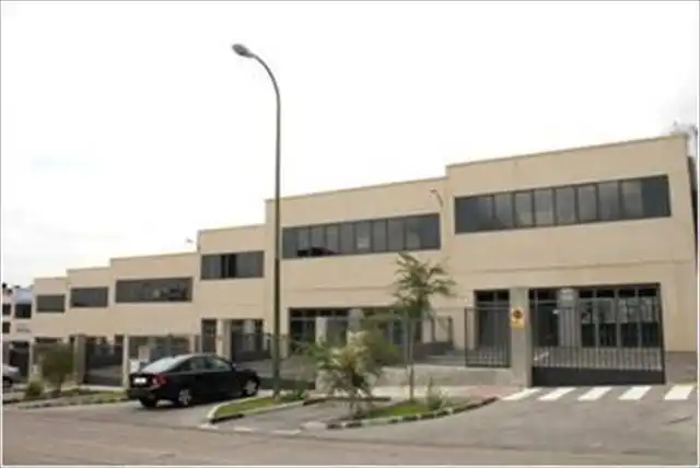 Aparcamiento con ascensor en venta en Zona Industrial, imagen 2