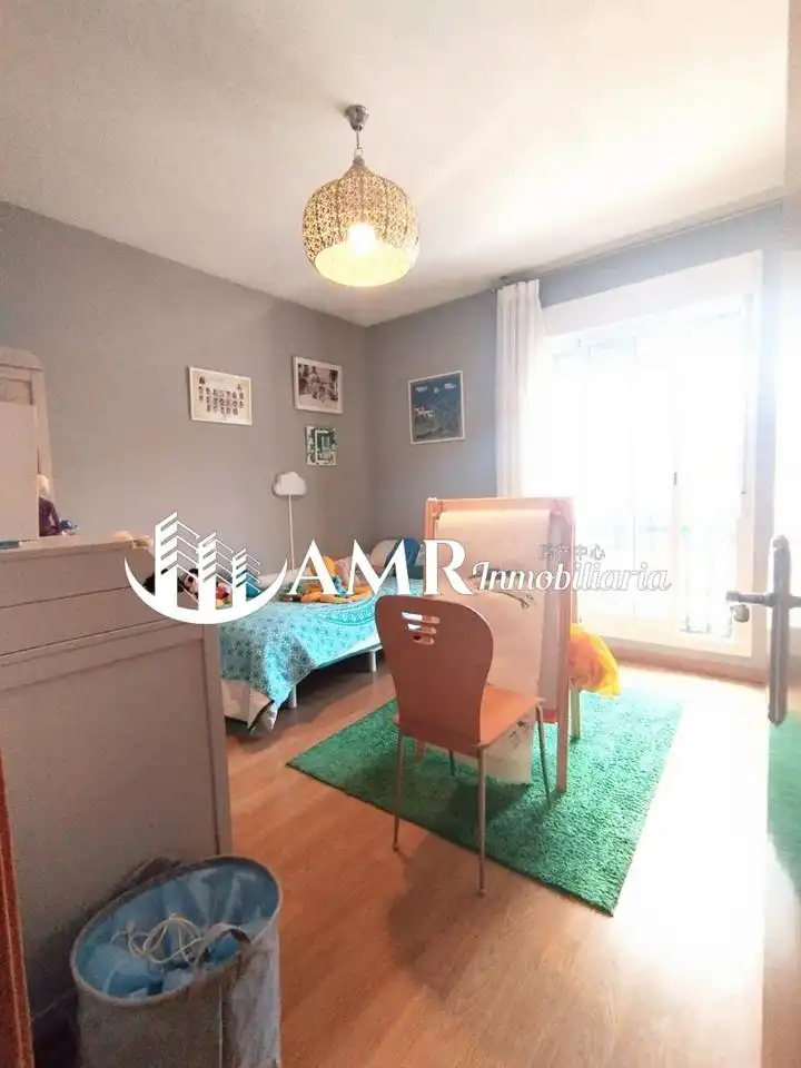Habitación de Dúplex en venta en Villalbilla con Aire acondicionado, Calefacción y Balcón