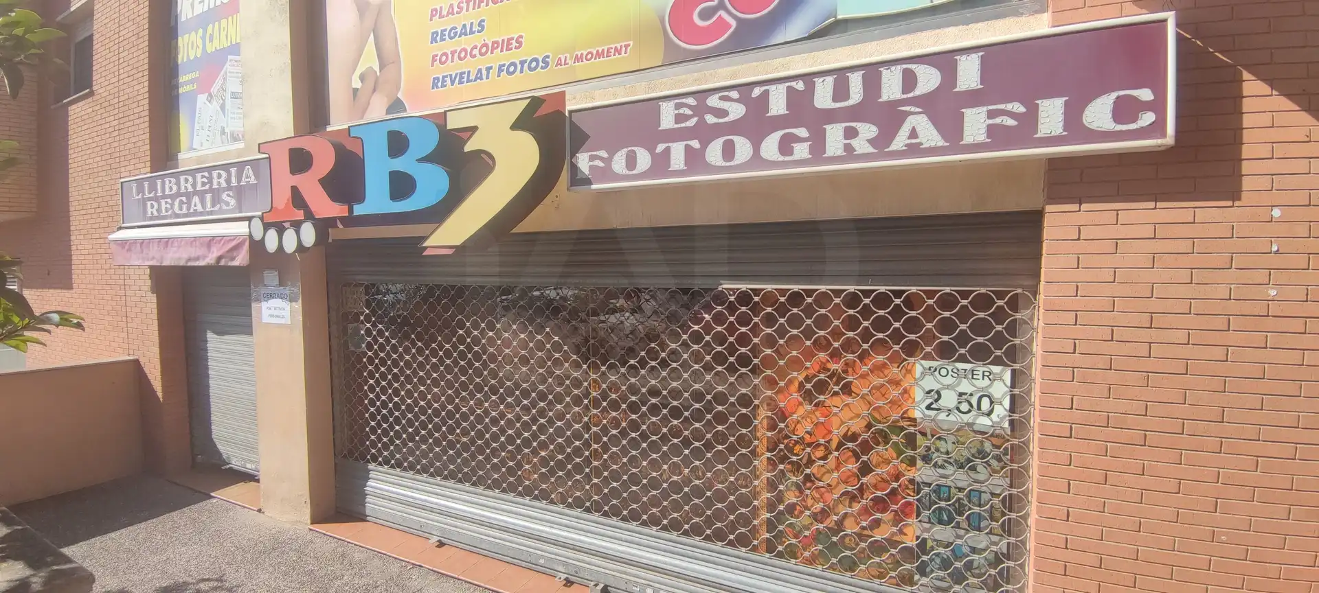 Local comercial en venda a Calle Alberes 47 47, imagen 2