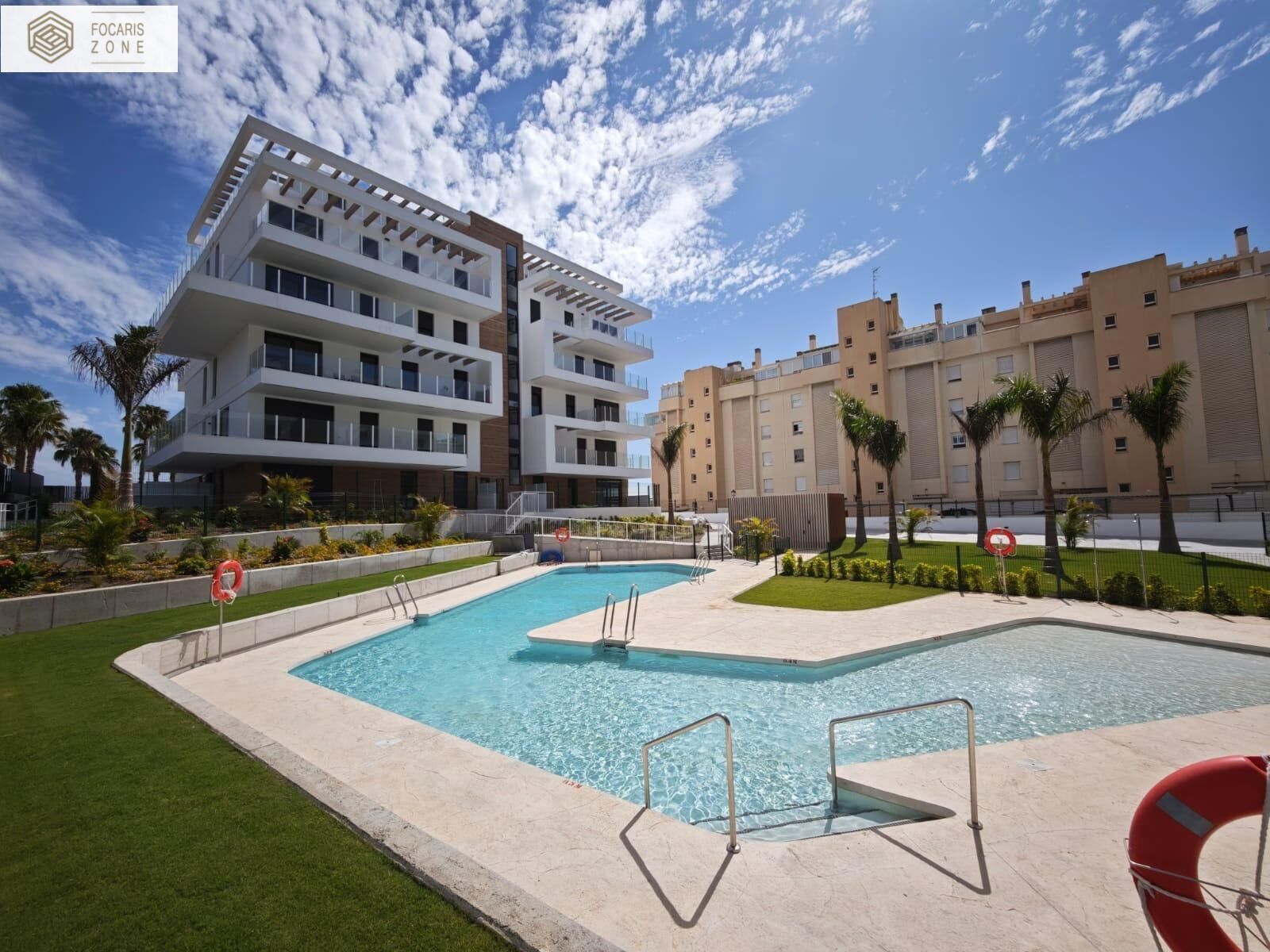 Swimming pool of Flat to rent in Torremolinos  with Air Conditioner, Heating and Private garden