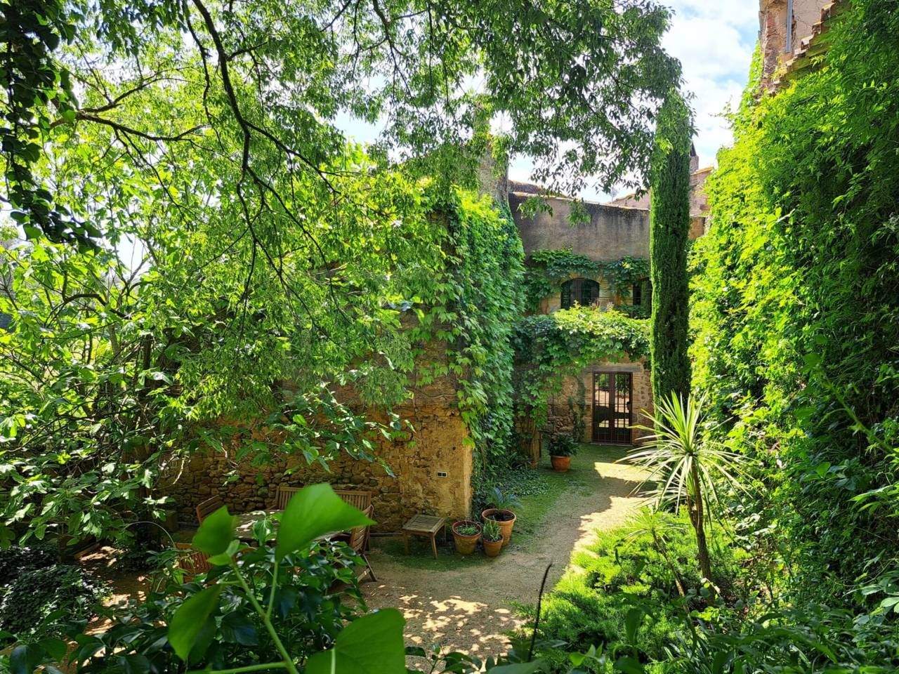 Jardí de Finca rústica en venda en Viladasens amb Aire condicionat, Calefacció i Jardí privat