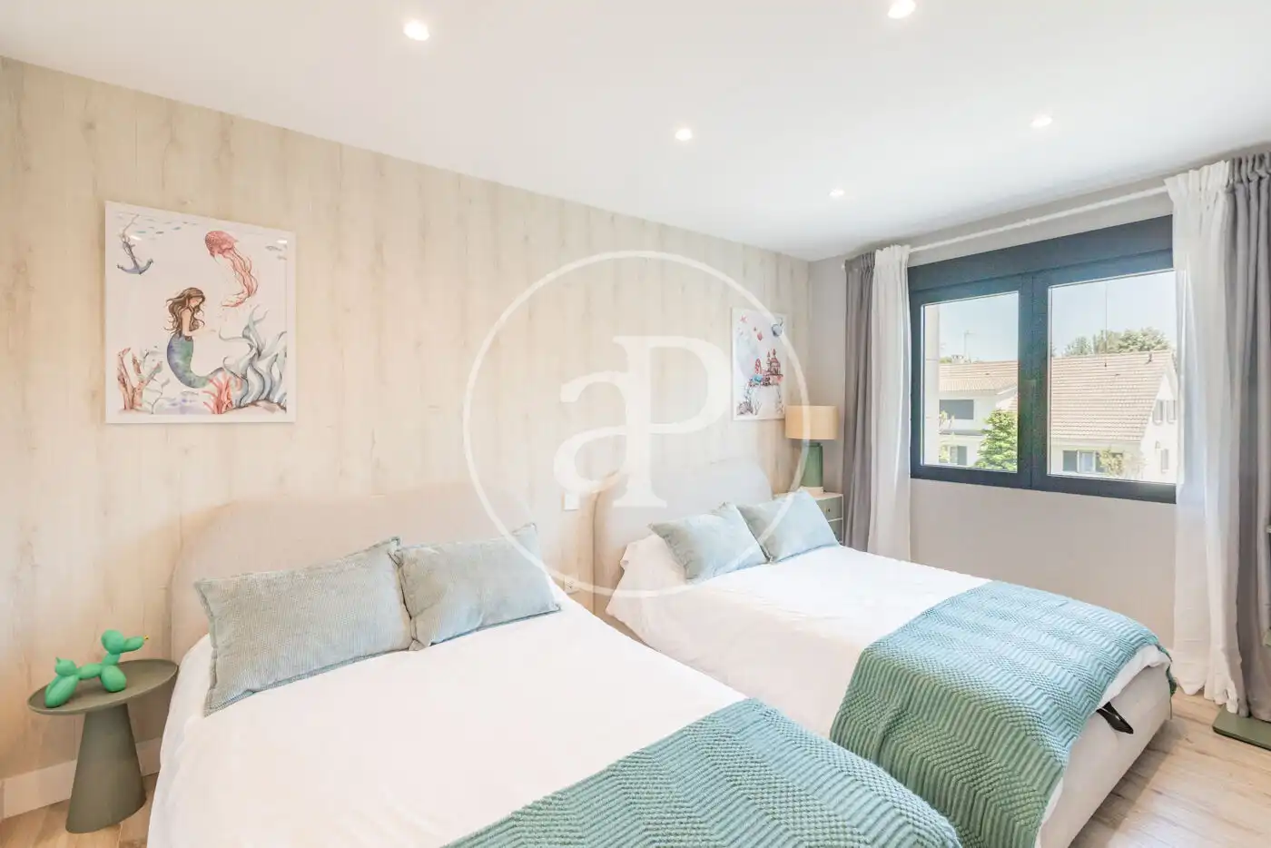 Schlafzimmer von Haus oder Chalet zum Verkauf in Pozuelo de Alarcón mit Klimaanlage, Heizung und Privatgarten