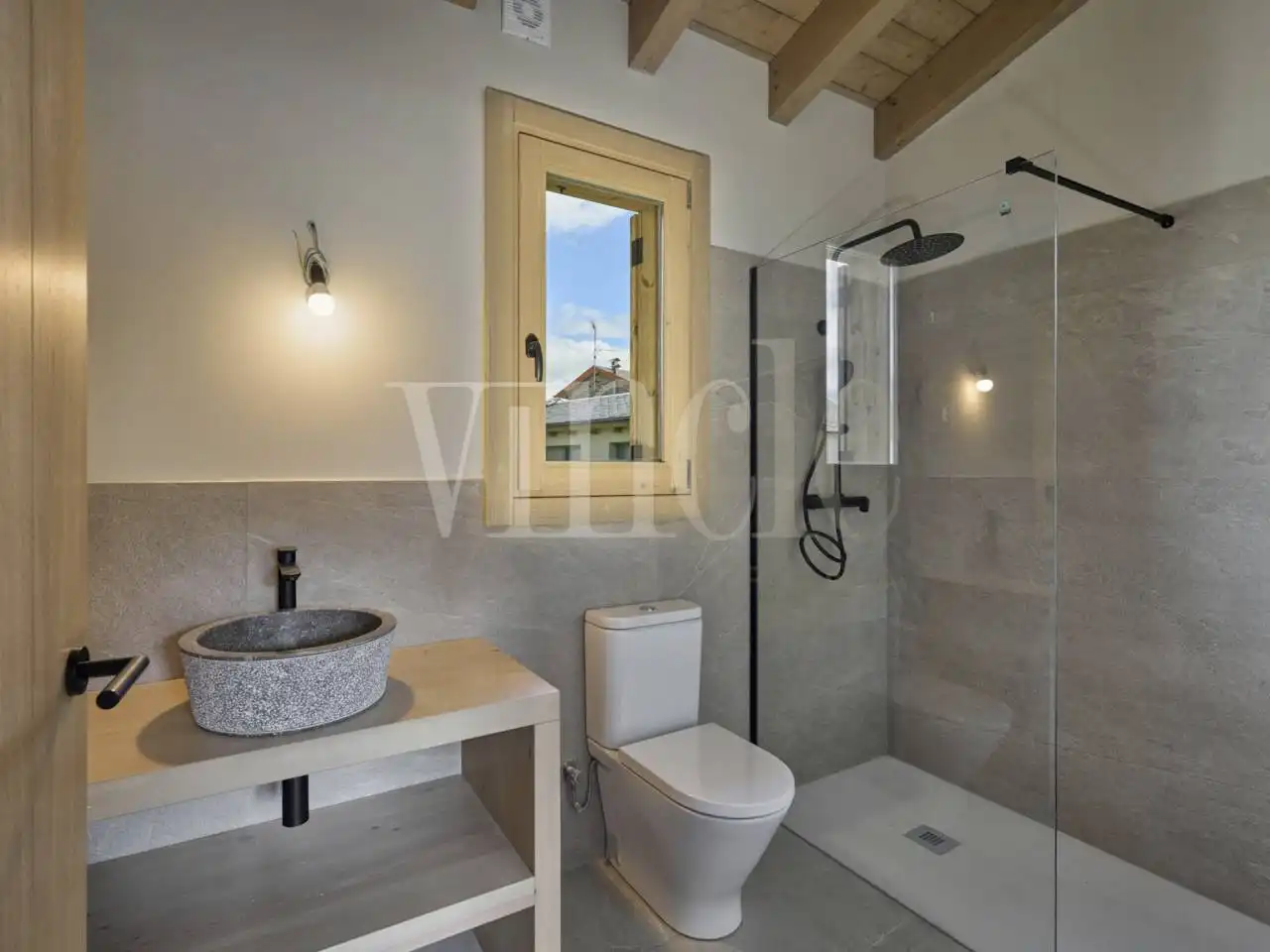 Bathroom of Detached homes for sale in Puigcerdà  with Heating, Private garden and Parquet flooring