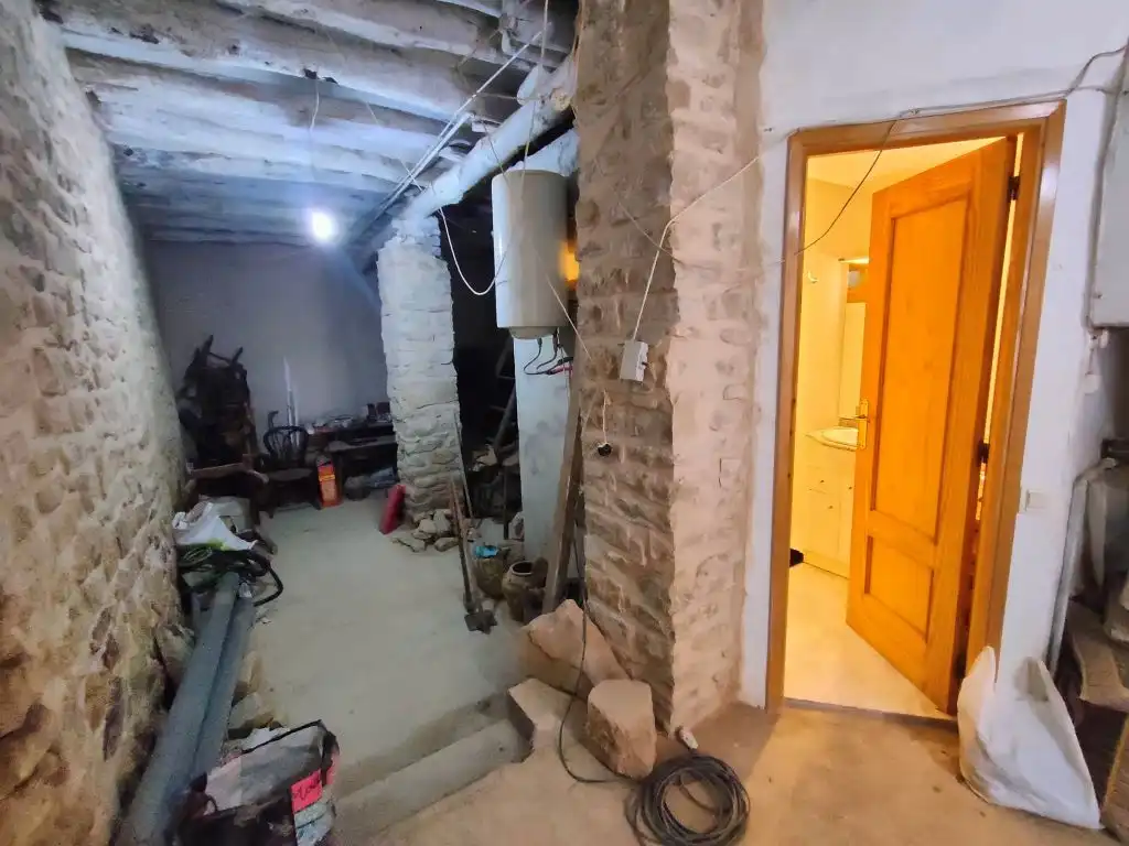 Finca rústica en venta en Torre del Compte con Balcón