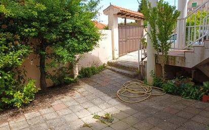 Garten von Haus oder Chalet zum verkauf in Villamayor mit Terrasse und Balkon