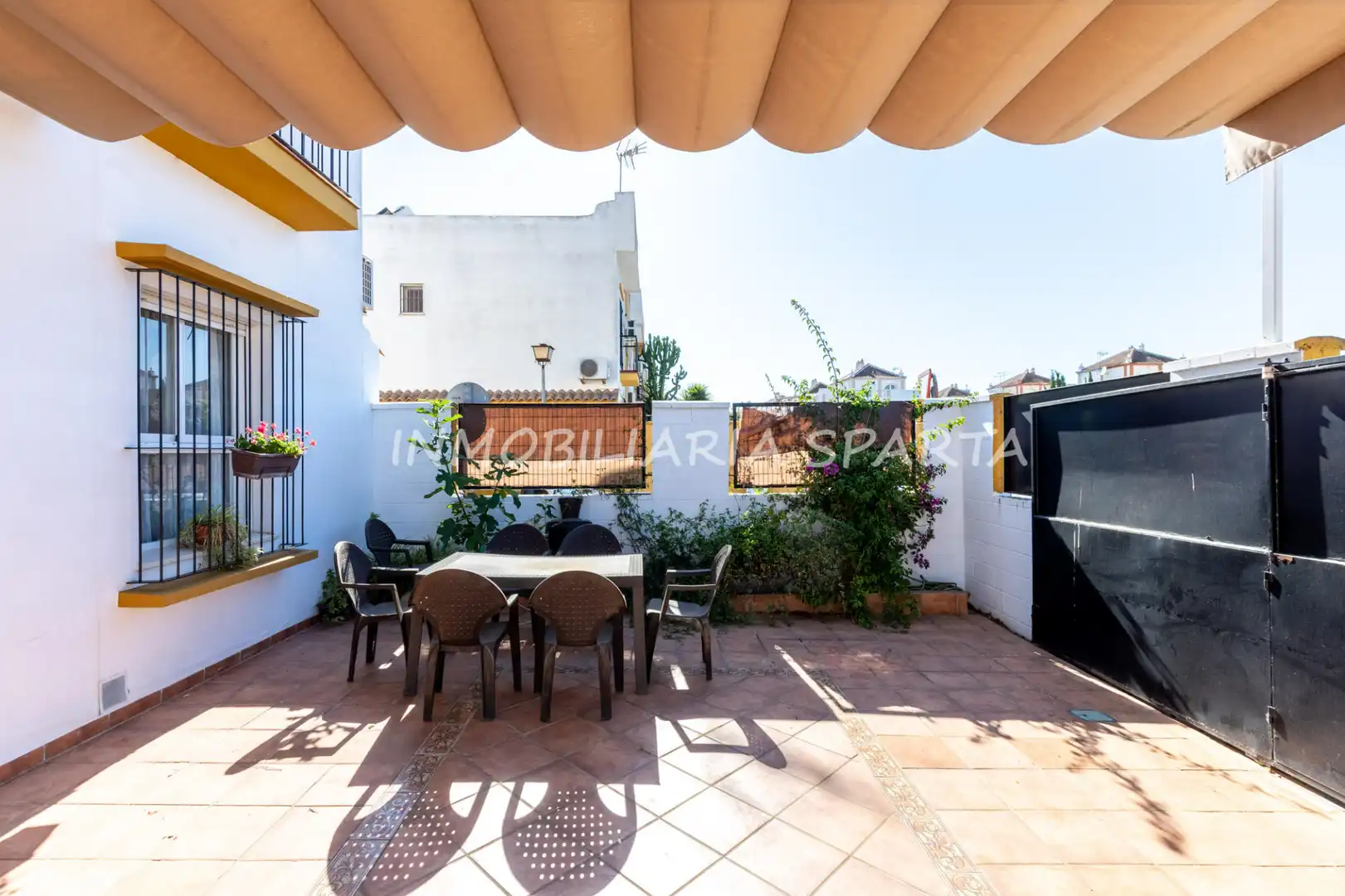 Terrace of Detached homes for sale in Benacazón  with Air Conditioner, Heating and Oven
