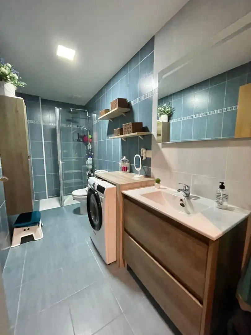 Bathroom of Flat for sale in Valdepeñas  with Air Conditioner, Heating and Terrace